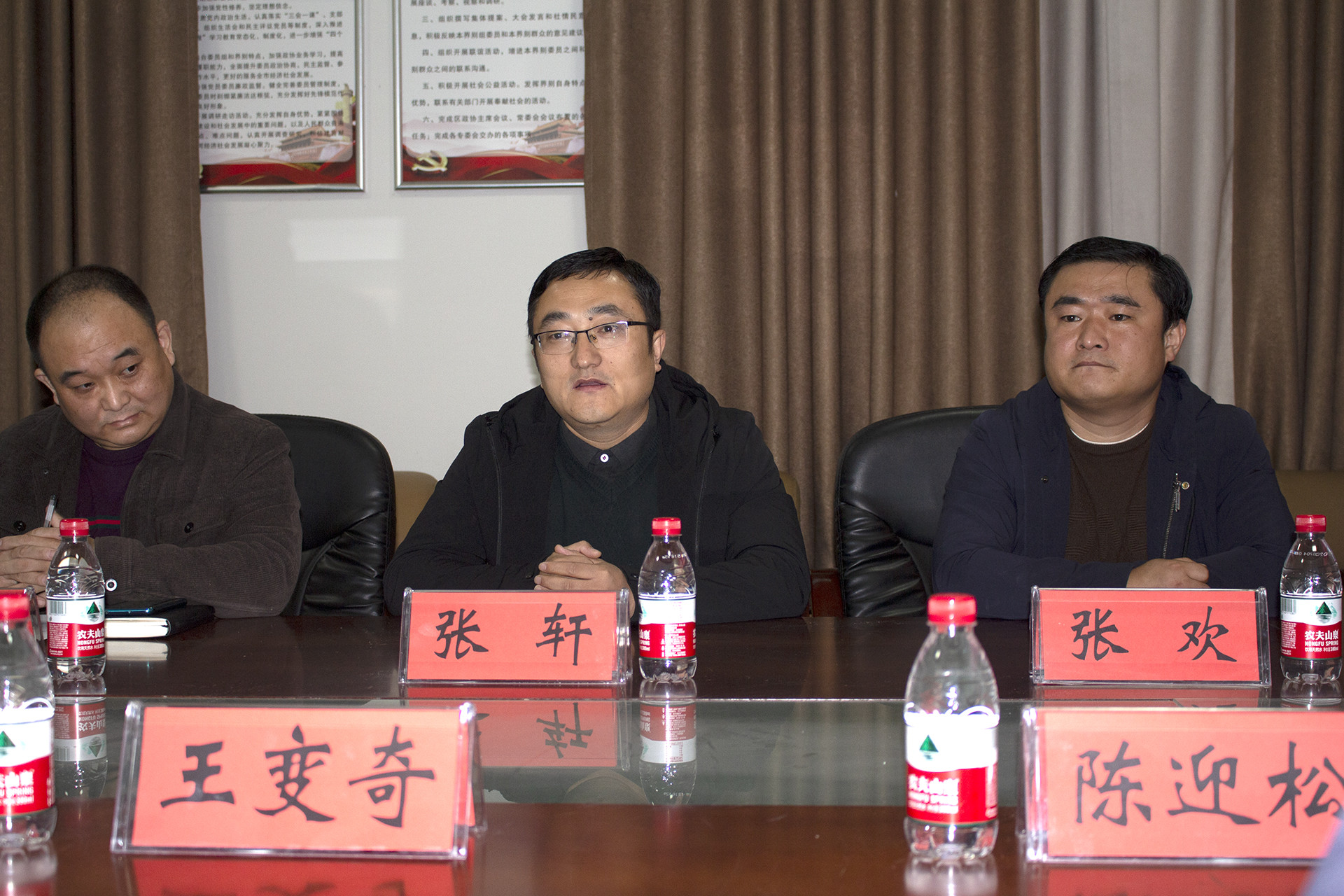 漯河市紅黃藍(lán)電子科技有限公司 漯河市紅黃藍(lán)電子科技有限公司